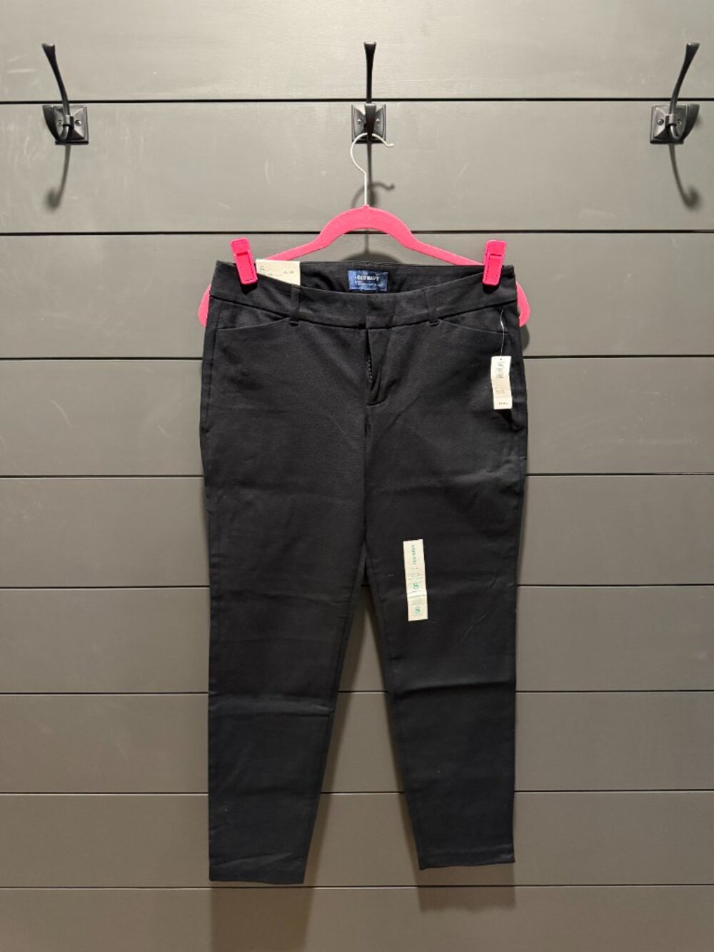 Old Navy Pixie Pants (Black – NWT)